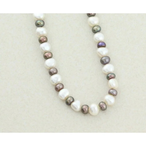 14k Yellow Gold Freshwater White and Black Pearl Necklace 18 inch - Picture 6 of 8